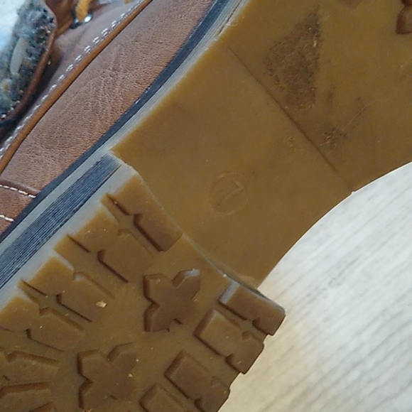 Moving - Picture 4 of 5